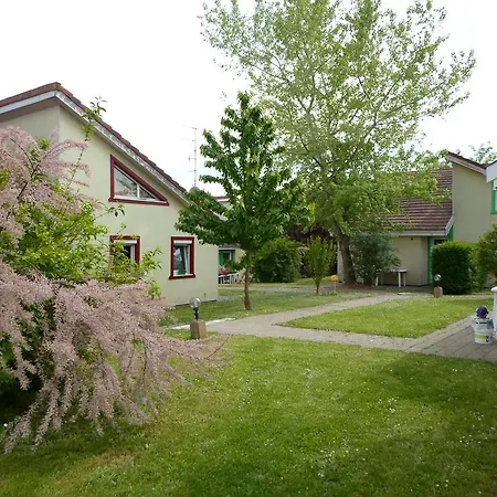 Appart'hotel Les Acacias Aparthotel